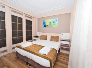 Отель Bulvar Palas Old City