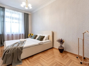 Апартаменты на Куйбышева Ирины Савельевой в центре курортного бульвара