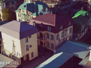Life Hotel