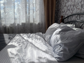 Квартира Счастливая Матрешка на Дежневцев