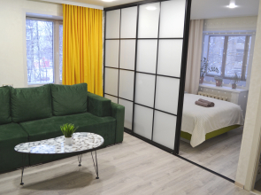 1k Ryadom S Parkom Im.Kirova Flat