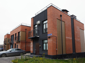 Konstantina Paustovskogo 15A Private House