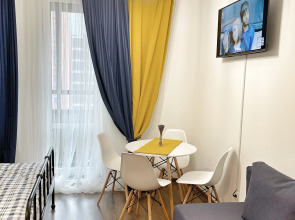 Квартира Loft Studio on Komendantskiy