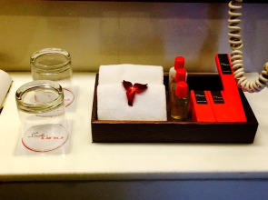 Отель Sacha's Hotel Uno