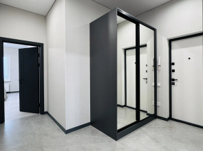 Квартира Двухкомнатный Лофт с Панорамным Видом на Город и Парк