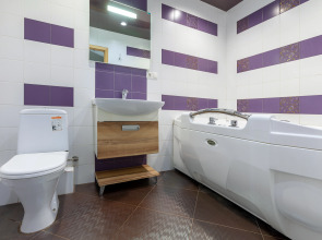 Квартира с джакузи шикарным видом на Волгу в центре Самары