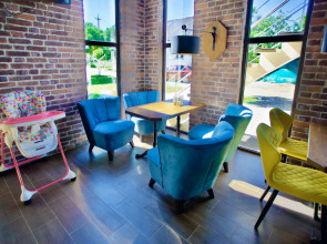 Отель «FAMILY RESORT BAMBORA»