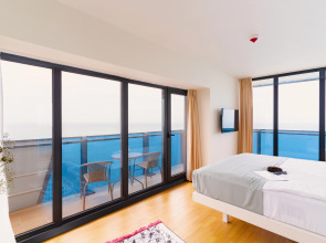 Апарт-отель G-Point City Beach