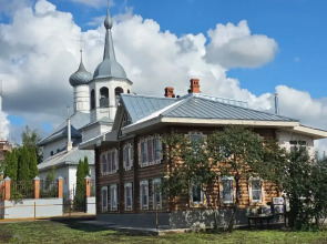 Khudozhnikadom Guest house