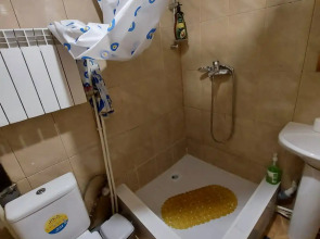 Меблированные комнаты Лимон на Есенина