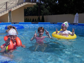 Leto Clab Mini-Hotel