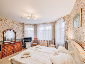 Вилла Гренч