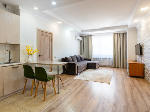 Prostota i Prostranstvo - 3-h Komnatnatnye v Minimalizme Apartment