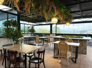 Отель Hill Hotel Kutaisi