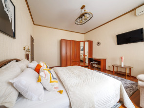 Апартаменты 2 спальни у Казанского собора 8 гостей