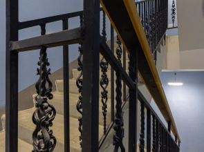 Квартира Дизайнерская Студия на Три Окна Feel At Home у Невского Проспекта