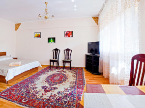 Lessor 104 Apartments