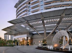 Отель Address Downtown