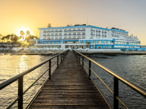 Arkin Palm Beach Hotel
