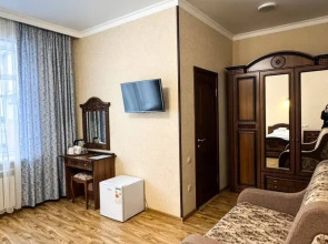 Отель Кавказ