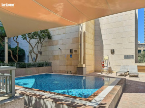 Апартаменты Bnbme Claren Tower Studio