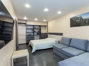 Na Dzerzhinskogo 5 Flat