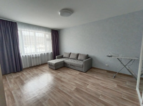 Квартира Двухкомнатная на улице Крайняя/ проспекте Мира