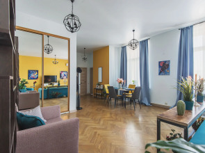 Квартира GM Apartments в легендарном Доме на Набережной