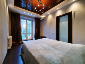 Квартира 2-комнатная Cтудия Yarapartments на Первомайской 19