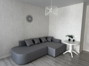 Квартира Современная трёшка возле Dana Mall