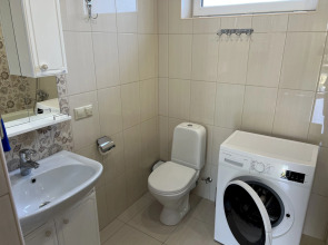 Частный Дом 120 2 Комнатный Этаж с Кухней