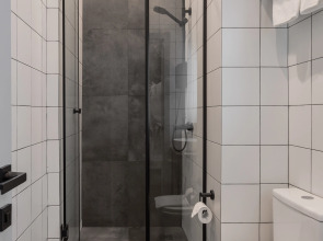 Отель Seven Hills на Брестской