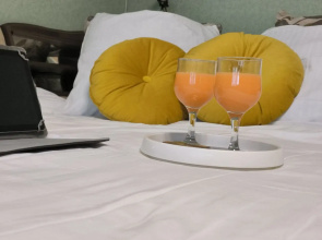 Prostornaya i Uyutnaya Dvukhkomnatnaya Vblizi Akvaparka Leto-Leto! Arendatmn24 Flat