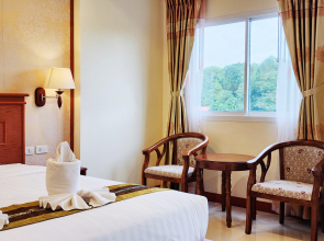 Курортный отель Phaithong Sotel Resort