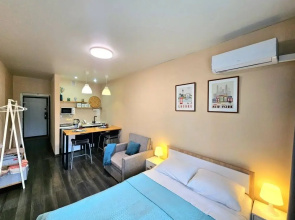 Studiya V Samom Tsentre Yakutska Flat