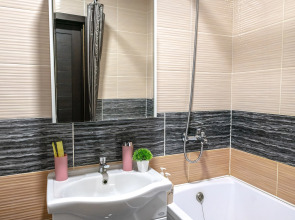 Апартаменты TopHouse на Можжевеловой 18, 2 этаж Двухкомнатные