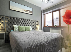 Apartamenty Dvuhkomnatnye s Balkonom v Centre Krasnoj Polany