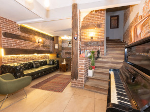 Отель Double DD