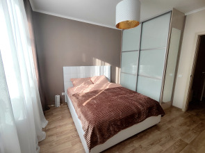 Квартира Двухкомнатная на улице Крайняя/ проспекте Мира