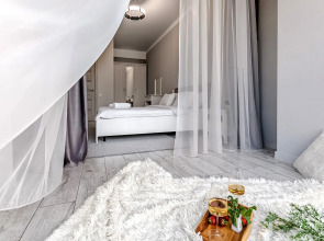 Апартаменты Мята Ирины Савельевой - У входа в парк к долине роз