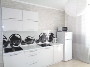 Апартаменты  Авиаторов 42