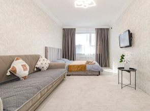 Svetlye Ryadom S Khanshatyrom Apartments