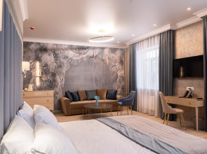 Vishnevy Royal Hotel