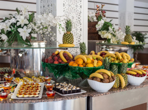 Отель Royal Towers Kiris