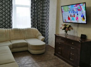 V Tsentre Goroda. Otlichny Variant dlya Komandirovochnykh i Gostey Nashego Goroda Flat