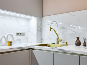 Квартира Просторная Возле Центральной Больницы