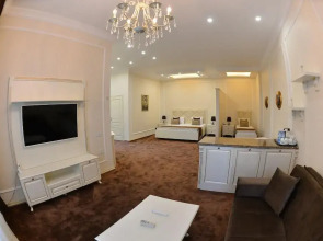 Отель East Legend Panorama