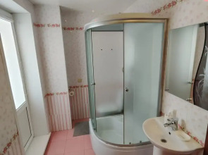 Апартаменты Золотой Шар на Революционной 2