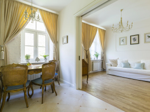 Life Inn Near Kazan Cathedral Apartments