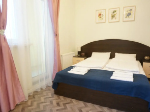 Apartamenty s Balkonom Uutnyj Dom na Smol'noj 44
